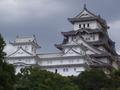 himeji-himejijo-contrast_between_cleaned_and_uncleaned_sections.jpg